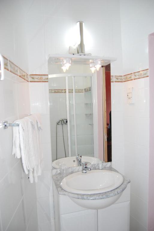 Hotel Azur Nice Phòng bức ảnh